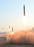 弾道ミサイル4発、「在日米軍を打撃する部隊」が発射　北朝鮮メディア