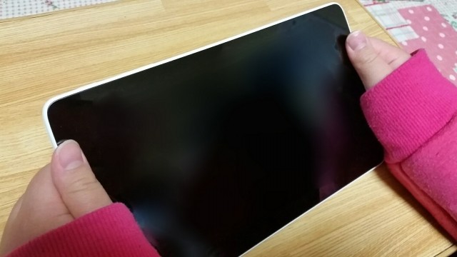 少女はなぜ「自撮り」裸画像を送るのか　児童ポルノ「被害」トップに