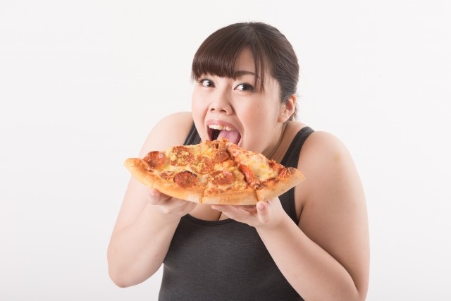 太っていると本当に体に悪いのか　画期的研究「悩まないデブは健康」