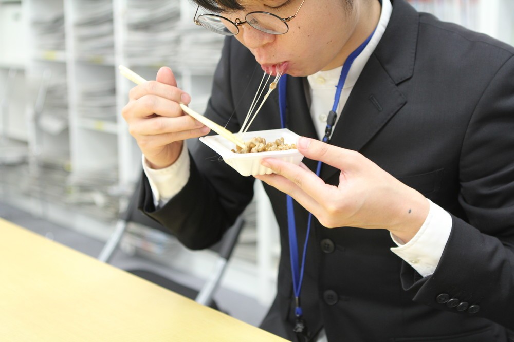 食べてみる。確かに粘り気が強い