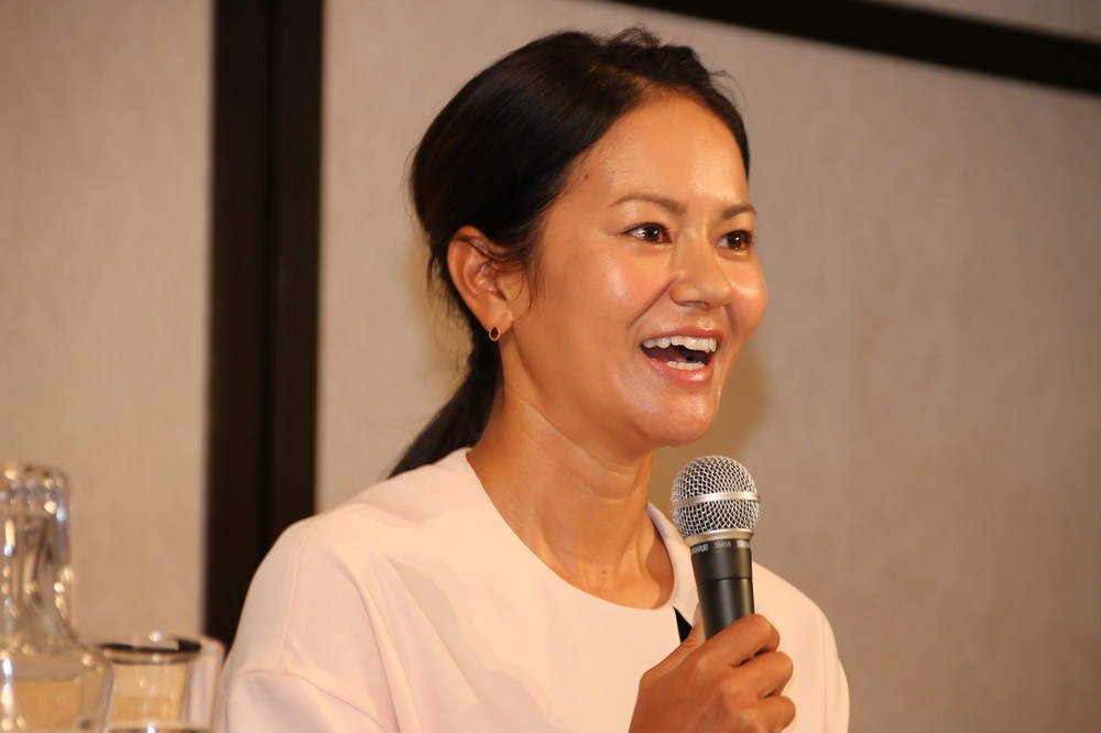 笑顔で話す場面も多かった