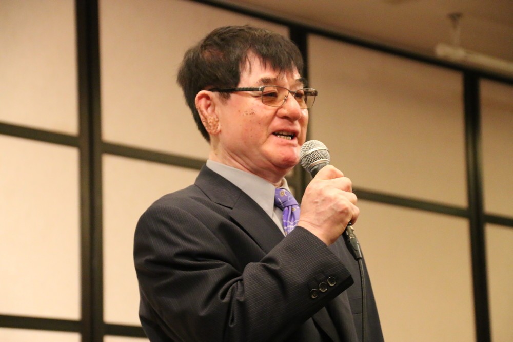 父・宮里優さんが報道陣の取材に応じた