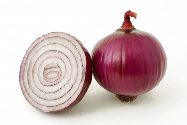 タマネギに大腸がんの細胞を殺す力が！　カナダ研究、色が濃いほどパワーアップ