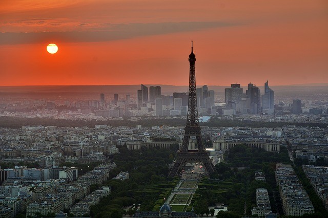 大気汚染、パリは北京よりひどいのか パリ在住女性、仏政府を訴える