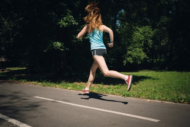 妊娠中もバンバン運動する方がいい？！ 走り続けたランナーが結果を出した