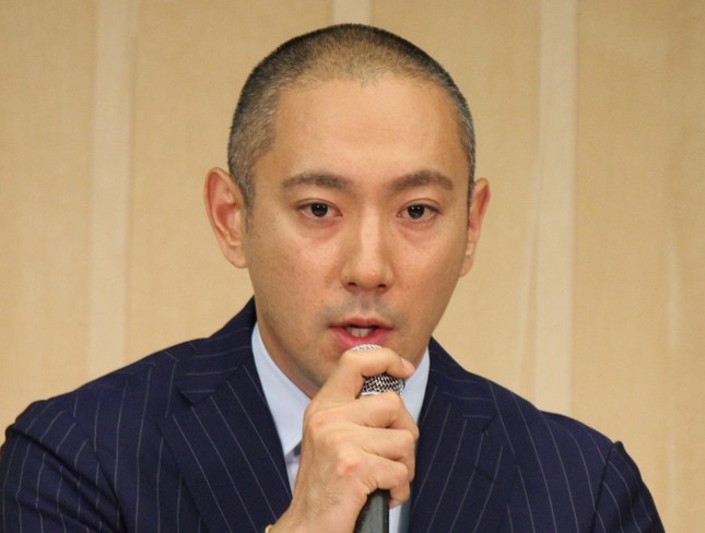 海老蔵さん「人生で一番泣いた日」 「マスコミの方々もお察しください」