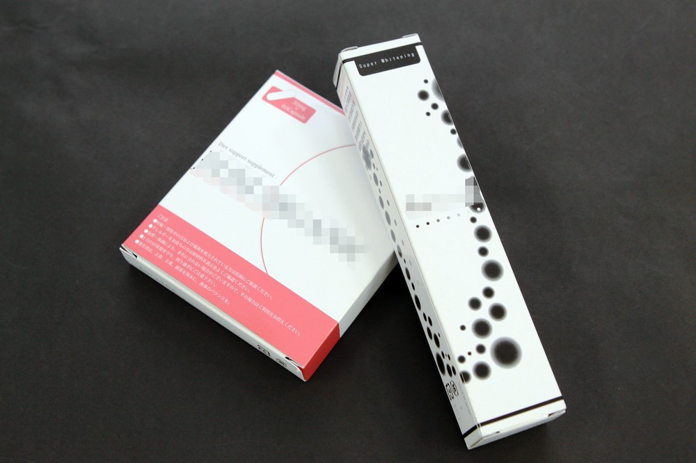 問題の「株式会社」「合同会社」の製品（一部画像を加工しています）