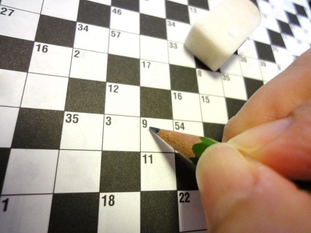 クロスワードが認知症予防に効果？　英国の大規模調査で脳が10歳若返り