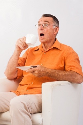 「一口目にみそ汁」実は危険！？　40歳から気を付けたい「誤嚥性肺炎」