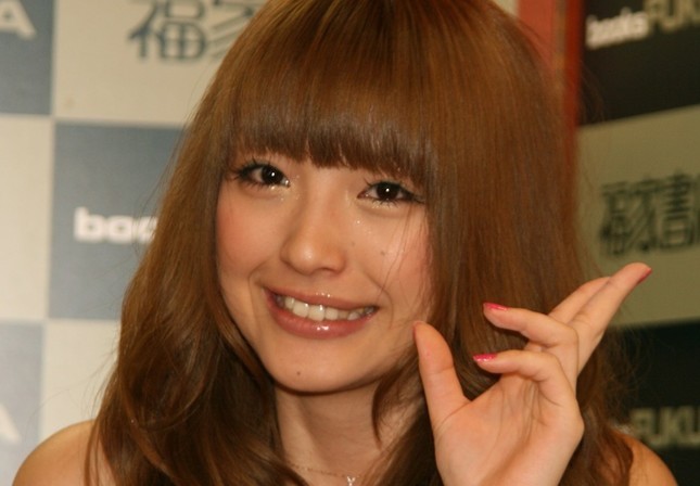 「授乳シーンにしか！」 ユッキーナの赤ちゃん動画に「勘違い」続出