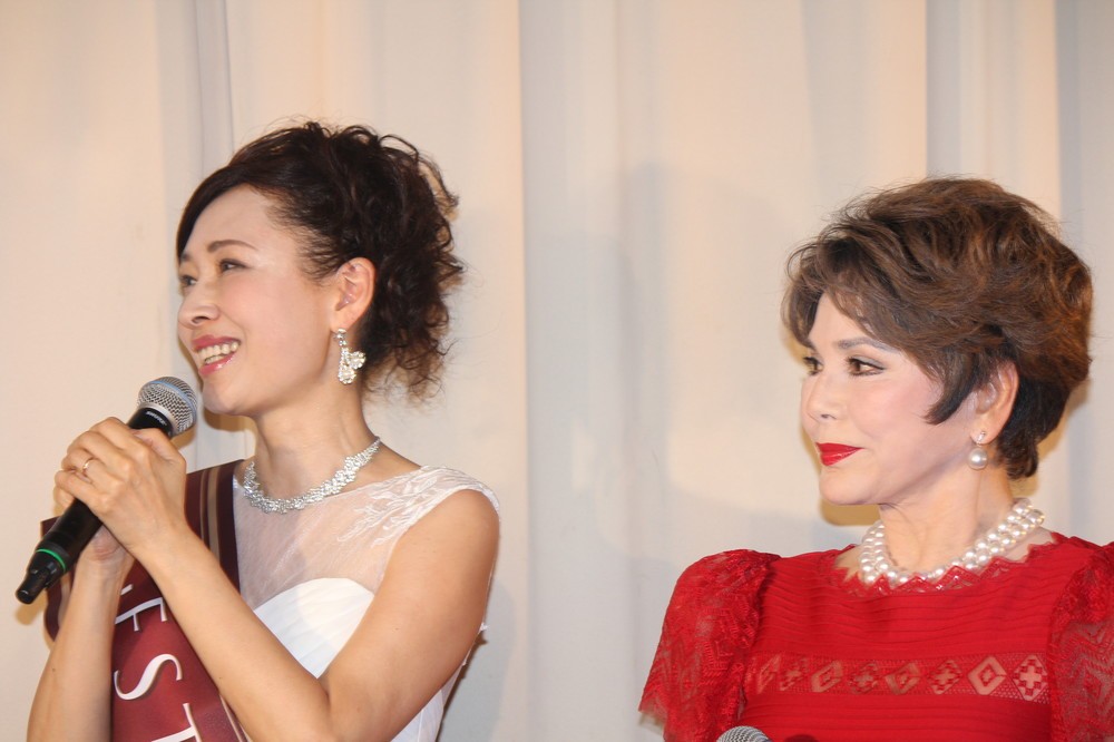 津村さんとデヴィ夫人