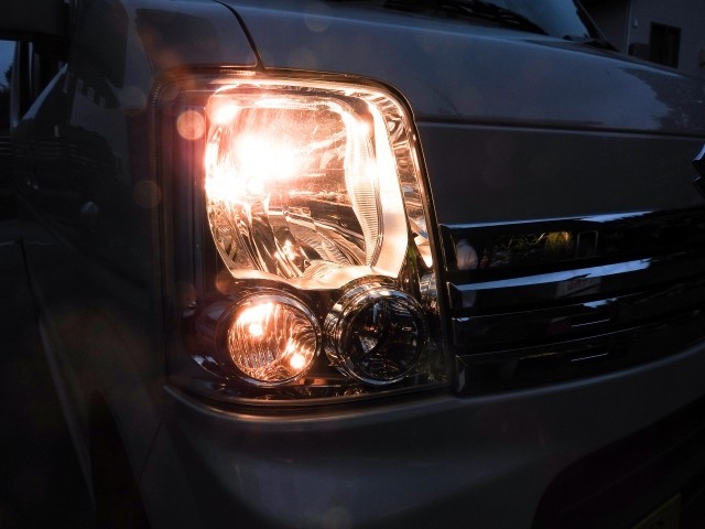 ハイビーム、ロービーム、どっち使う？　意外とみんな分かってない「基本的なルール」