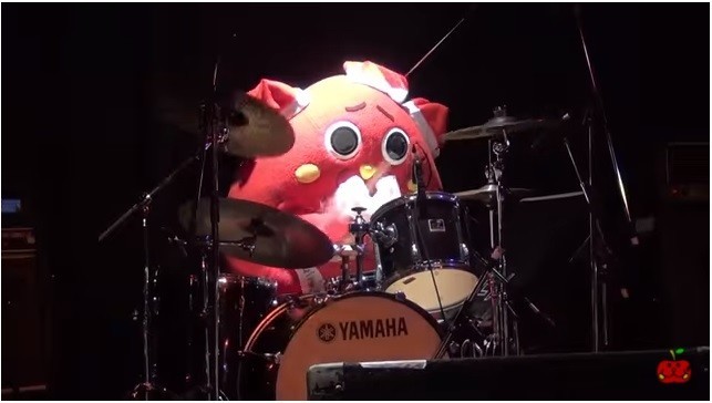 こちらは、「にゃんごすたー」（画像は、公式YouTube動画のスクリーンショット）