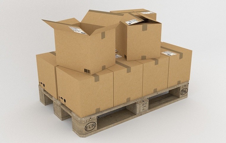 ネット通販に飲み込まれる？　小売業「反撃」に残された時間