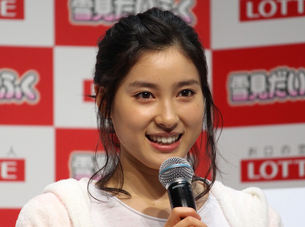 どアップでも綺麗！　土屋太鳳、500回目の投稿が「かわいすぎる」