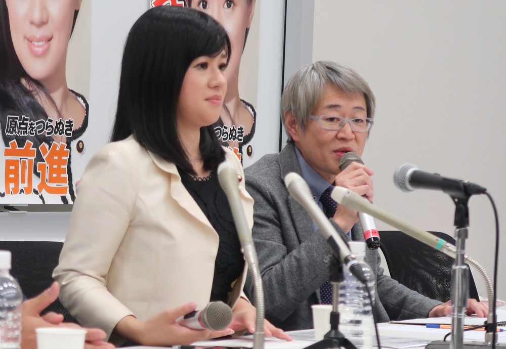 上西小百合がサッカー「正論」ツイート　「ブレーンがいる」説をあの「秘書」に聞いた