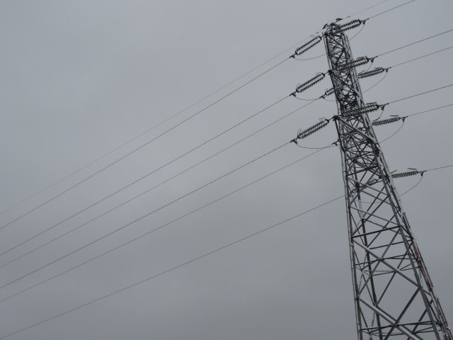 原発再稼働めぐり「推奨」VS「論外」　温暖化対策会議と新聞論調