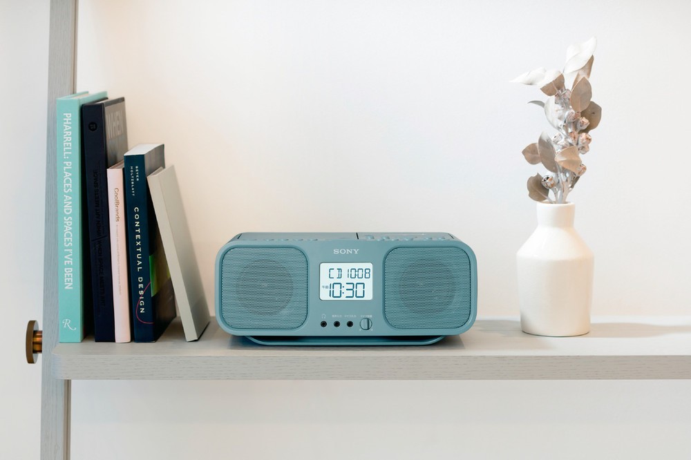 ソニーの「CFD-S401」。カラーはウェブ限定の「ブルーグレー」