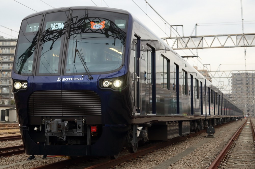 東急乗り入れ用に製造された「20000系」。2月11日から運行が始まる