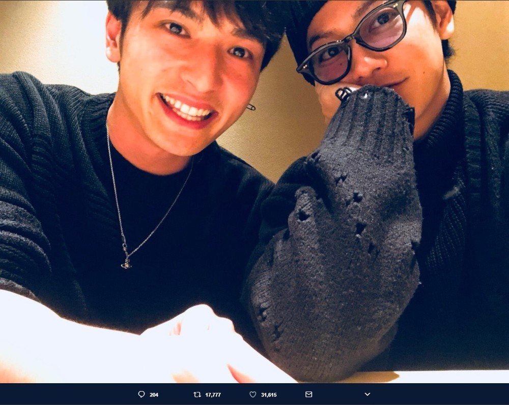 仮面ライダー電王から「雪の日にプレゼント」　コンビ10年ぶりの再会写真