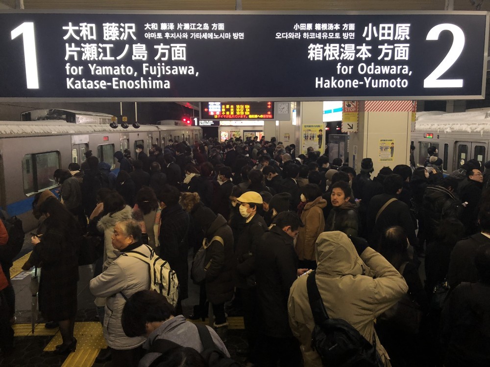 雪の教訓、東京の鉄道会社は学んでるの？　「混乱防止策」を各社に聞いた