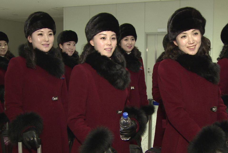 北朝鮮「ほほえみ外交」に手を貸している？　「美女応援団」過熱報道は「トイレ」まで