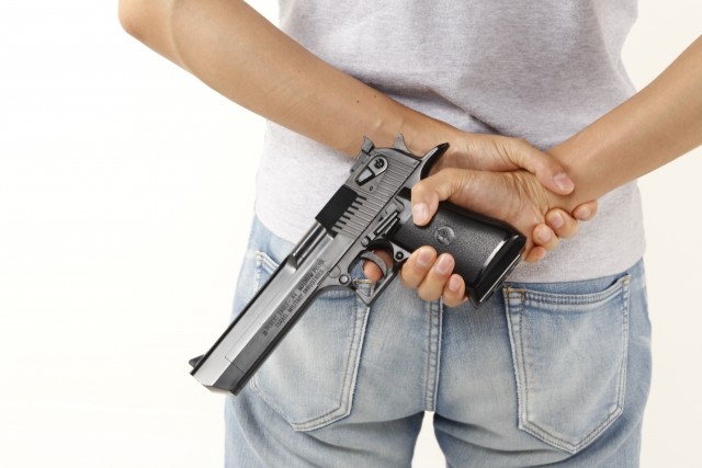 乱射防ぐには「ゲームの規制を」！？　トランプ大統領、「教師に銃」に続き珍発言