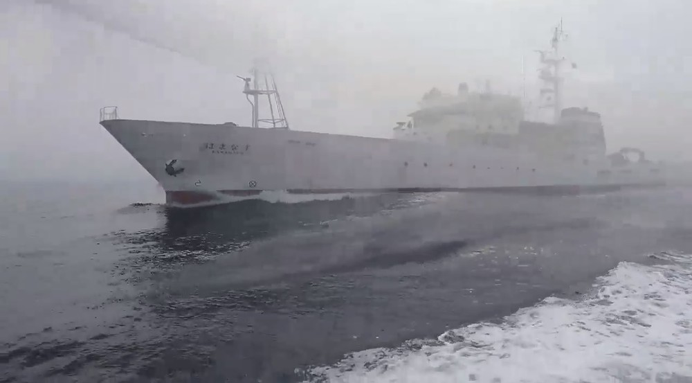 台湾船へ「水産庁が放水」動画　現地メディア取り上げ「30万回超」再生