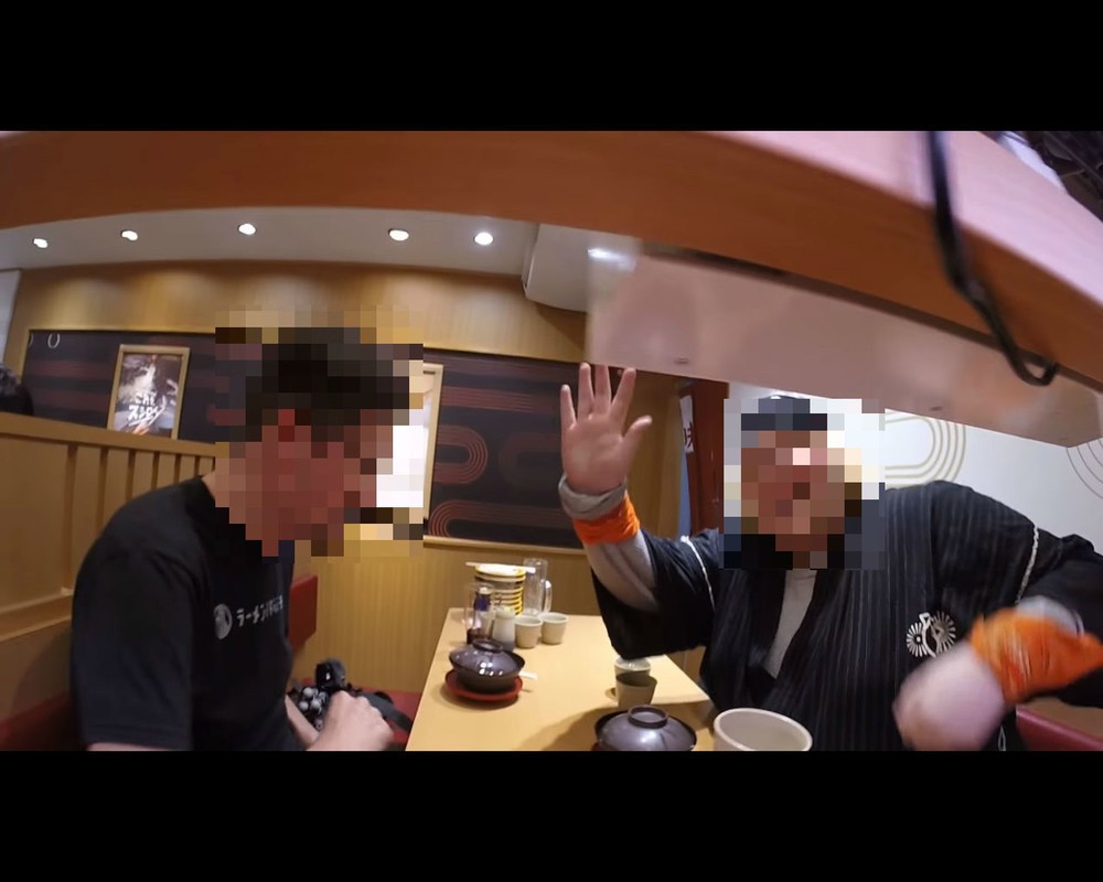 米YouTuber、今度はスシローで迷惑動画　回転寿司レールにカメラ置き無断撮影...