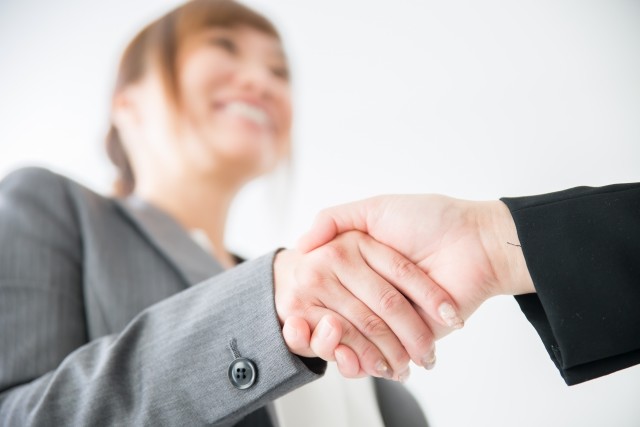 なでしこ銘柄の有休取得率　全回答企業の水準と比べると...