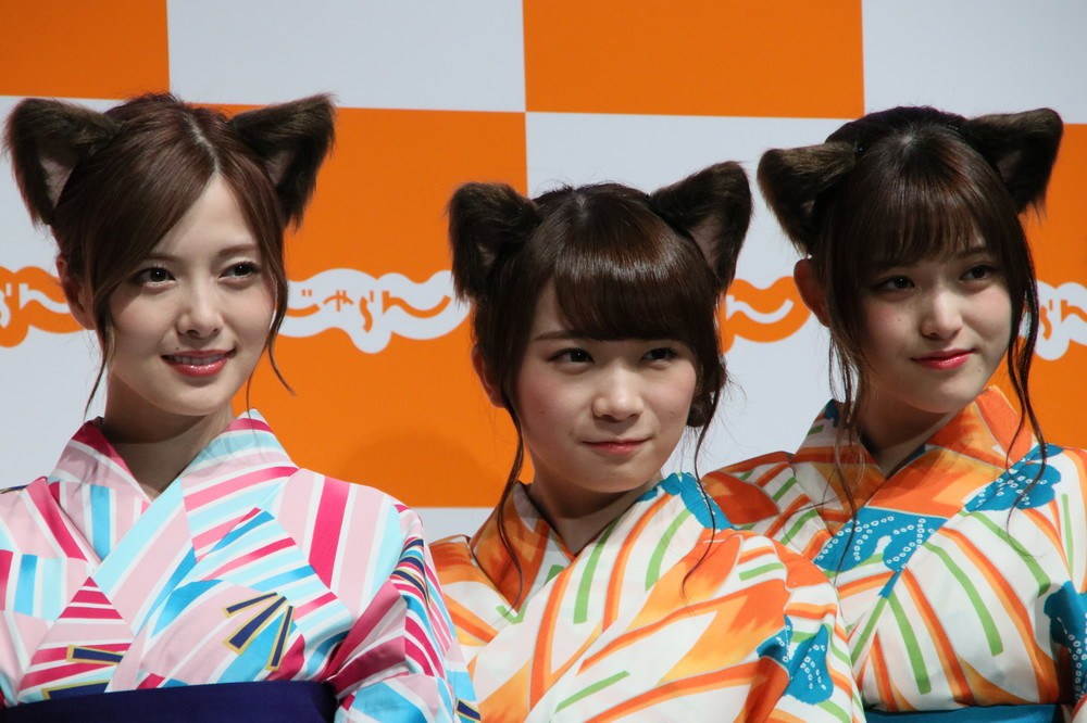 乃木坂46、秋元真夏やりたい放題　「疑似握手会」であざとさ全開