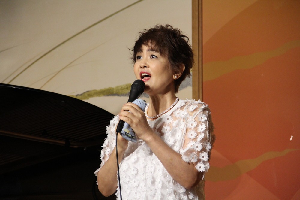 泰葉ブログ「山口達也から連絡」...　なぜかメディアは記事にしづらい？