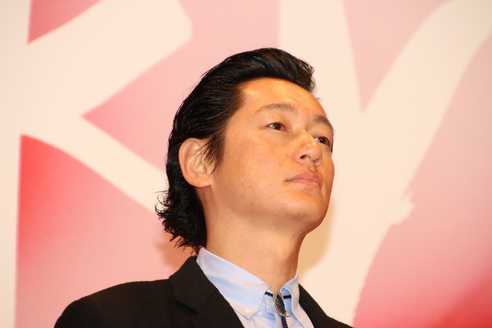 井浦新主演映画スタッフ、お揃いの服の評判