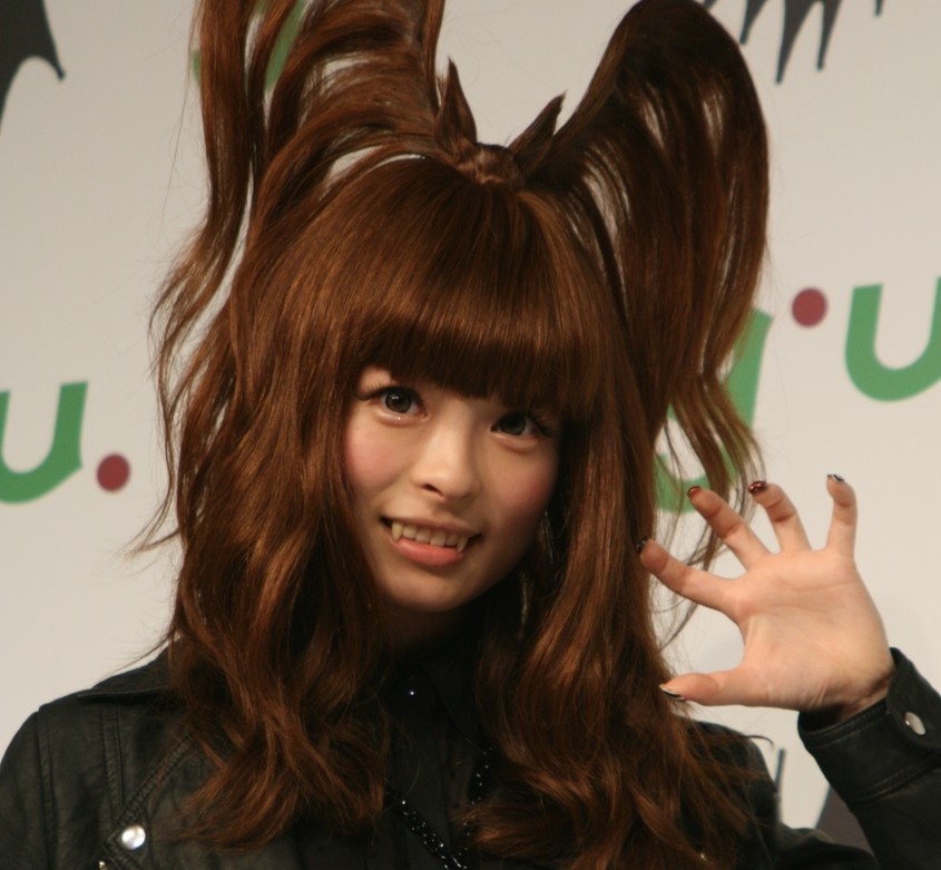 きゃりー、中学時代も「可愛すぎ！」　ボーイッシュなショート黒髪に大反響