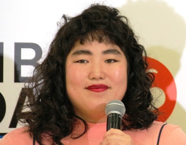 あゆのモノマネにファン、ブチ切れ　「ゆりやん酷い」「馬鹿にしすぎ」