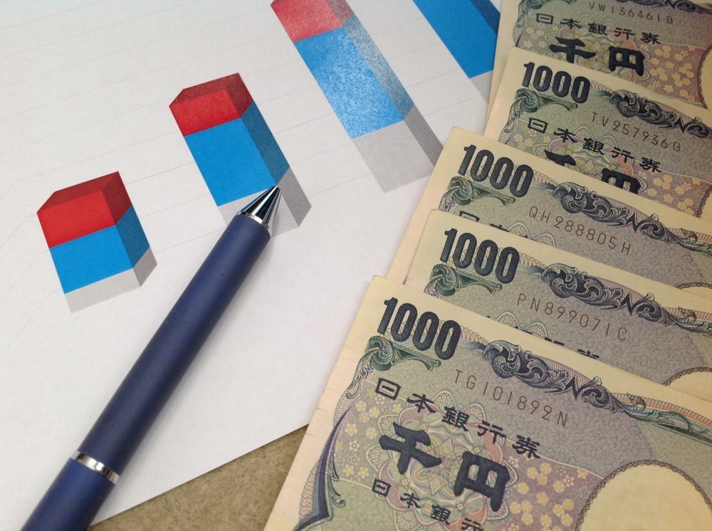 財政再建の「大甘」新計画　「支出増」へは意欲満々