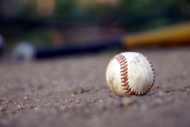 プロ野球、呪われた1日？　「頭部にボール直撃」続発で騒然