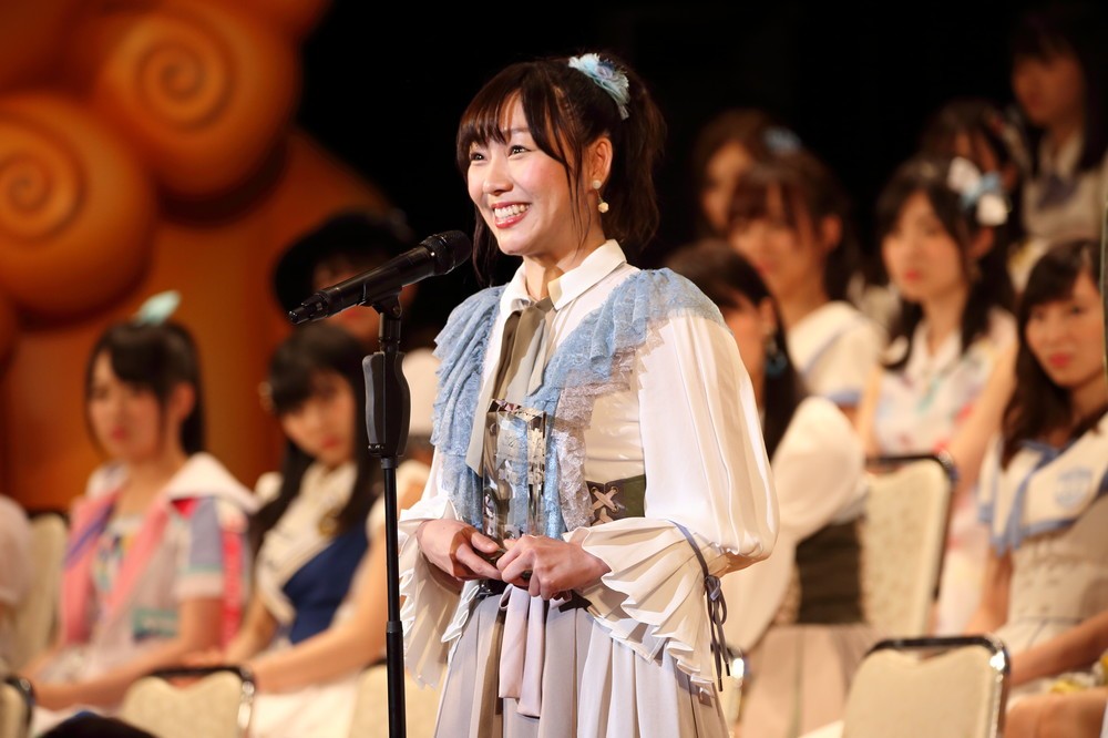 須田亜香里「代理センター」で株急上昇　不在支え奮闘...珠理奈への気遣いも