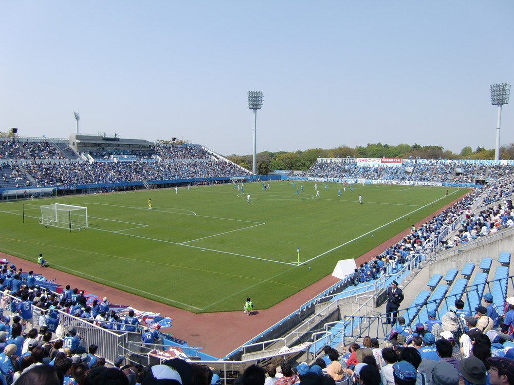 一部サポーター、豪雨へ「黙祷」せず　天皇杯、横浜FC側がチャント続行 「本当に品がない」