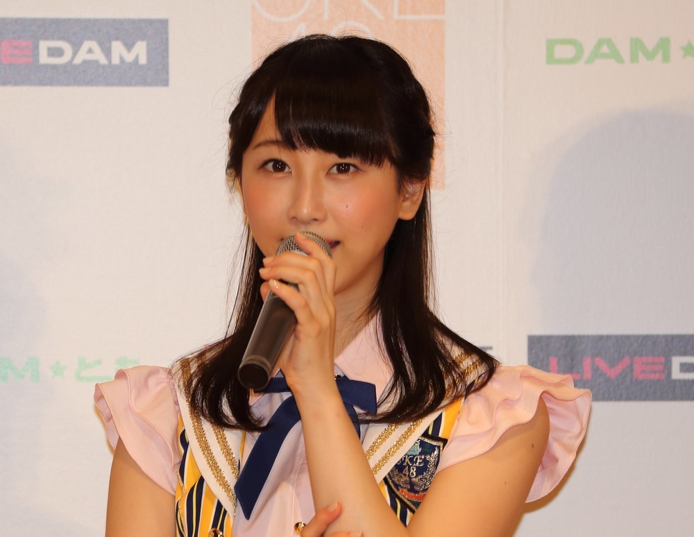 松井玲奈、濃いめメイクで「別人」に　「うわー誰だ！でも新鮮」