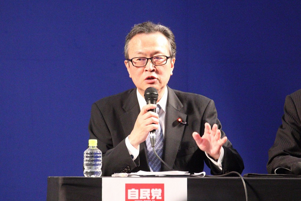 サマータイム問題は「律儀で真面目な国民ならば十分乗り切れる」　自民・船田元氏の導入賛成論