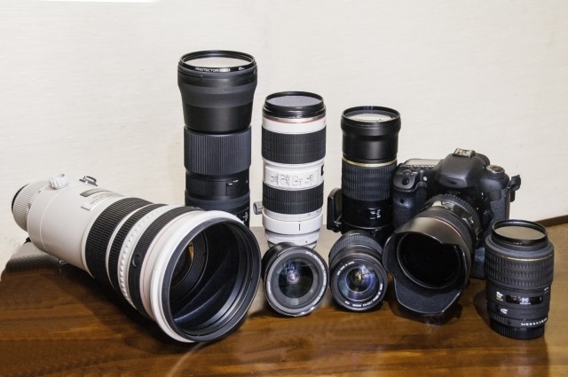 「ZIP！」が「今話題のバズーカ女子」 「初めて聞いた」の声