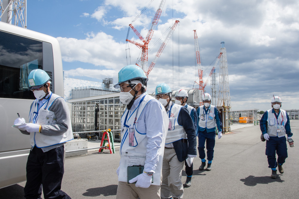 取材班はGゾーンを一般作業服で取材した
