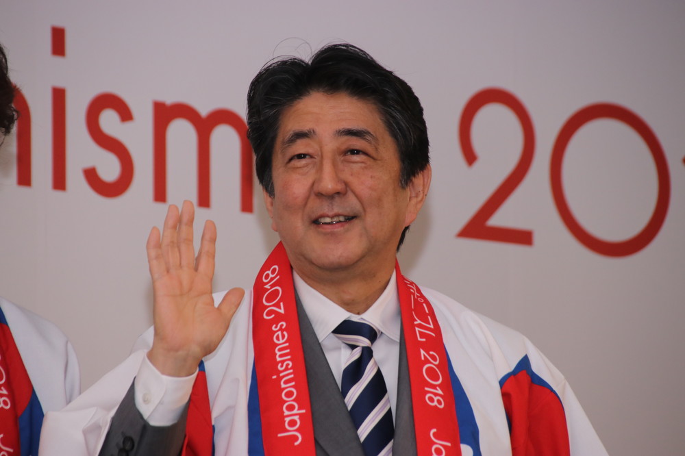 安倍首相、またも誤読？「背後」を「せいご」 「云云」（でんでん）に続き