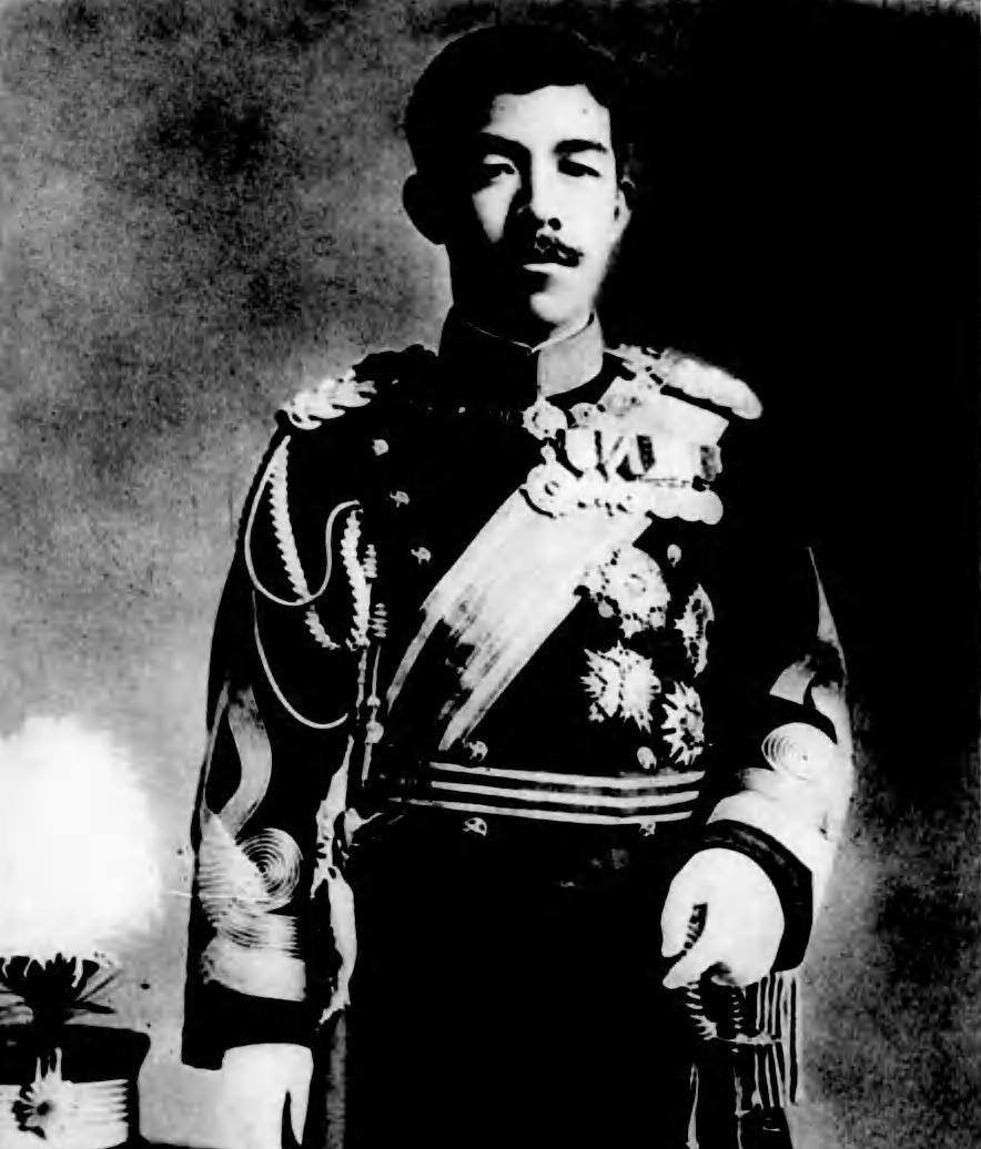 大正天皇。近代日本史に抑圧されたとも言える存在だ