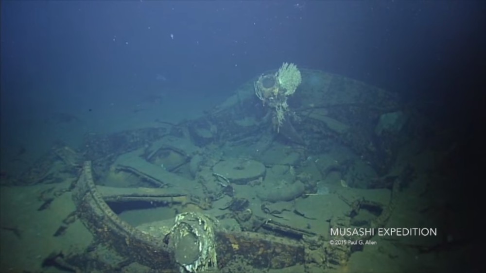 海底に沈む「武蔵」の動画を配信した（画像はYouTubeより）
