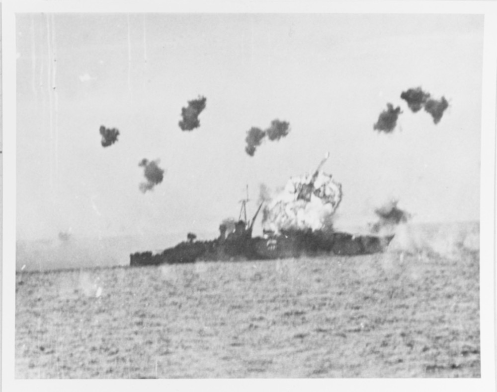 特攻隊員を「神風特攻隊」と称したのは「皇軍史」の内容が影響している