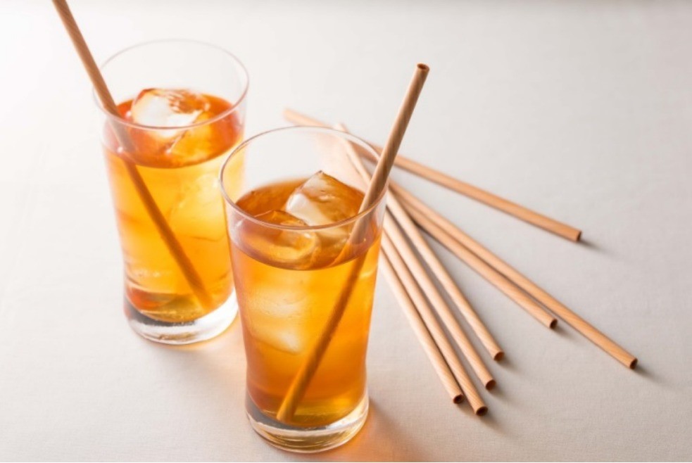 木製ストローは、プラごみ問題の救世主となるか　他の代替品に勝るメリット