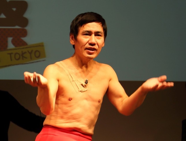 エスパー伊東の心配な体調　話しぶりたどたどしく...「股関節だけの問題？」