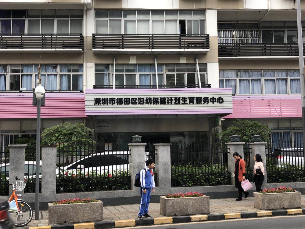 昨年の出生数減少は衝撃的？　現実に対応できない中国の人口政策